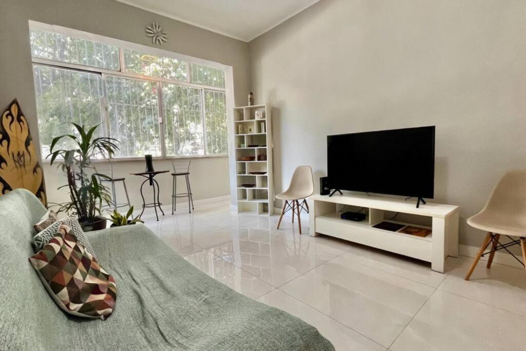 Apartamento Faro 6 - Reformado E Espacoso Proximo A Lagoa Rio de Janeiro